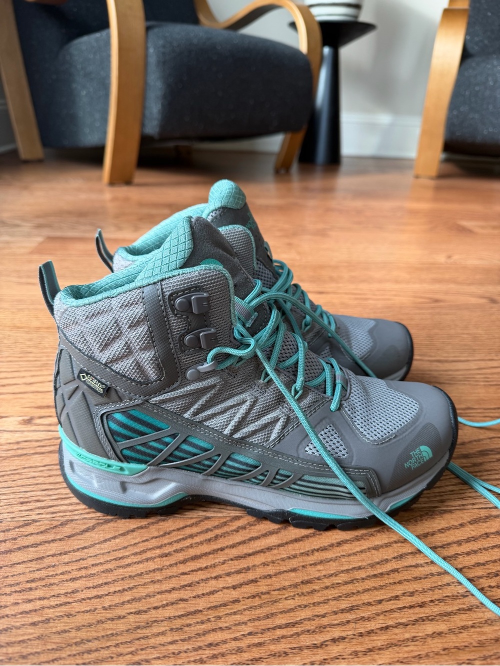 Women’s North Face Ultra GTX Surround Mid Hiking Boot